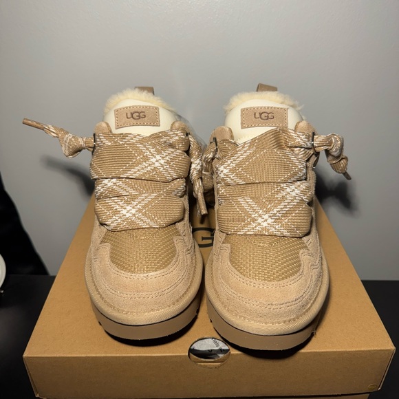 UGG lowmel sand size 7 Women - Picture 4 of 7